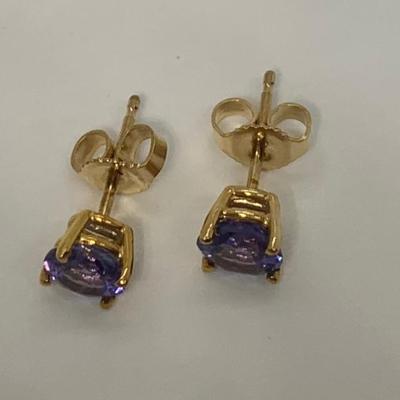 LOT 13: 14K  tw .94g Tanzanite Post Earrings- New