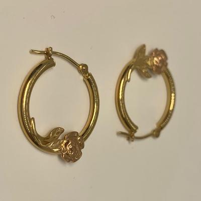 LOT 14: 14k 1.26g Rose & Yellow Gold Small Hoops