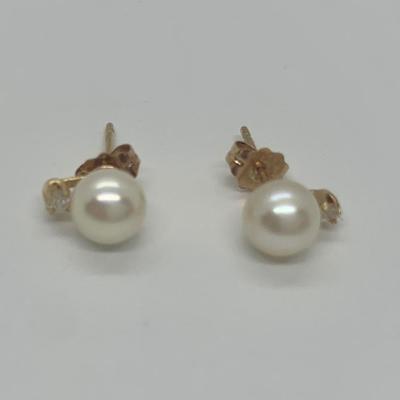 LOT 37: 14k 1.06g tw Culture Pearl w/Diamond Chip Pierced Post Earrings