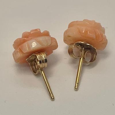 LOT 38: 14k 1.4g Vintage Carved Coral Rose Pierced Post Earrings