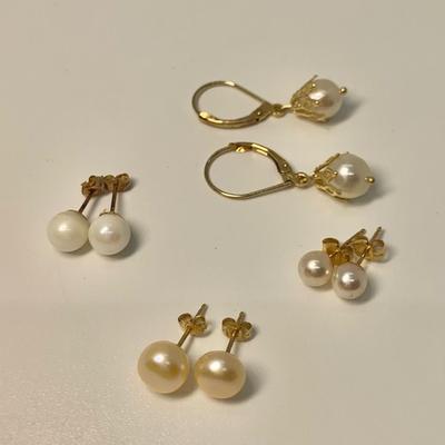 LOT 47:  14k 585 4.6 TW  Cultured Pearl Pierced Earrings, 4 Pairs