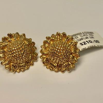 LOT 48: 14k 3.8g New Sunflower Pierced Post Earrings