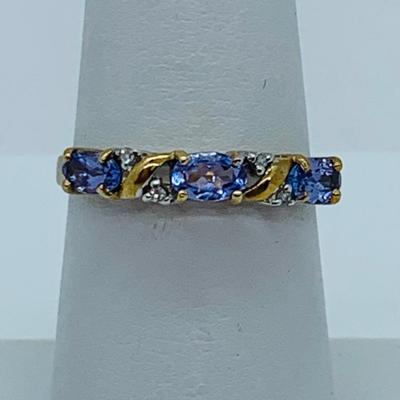 LOT 74: Amethyst & Diamond 10K Gold Ring - Size 7 - 1.8 gtw