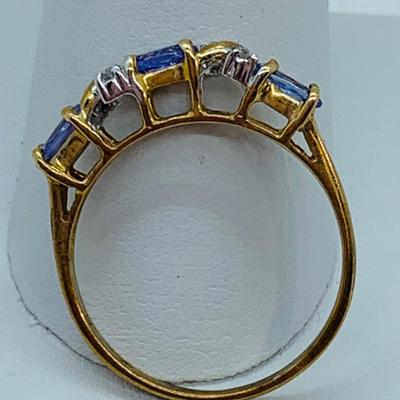 LOT 74: Amethyst & Diamond 10K Gold Ring - Size 7 - 1.8 gtw