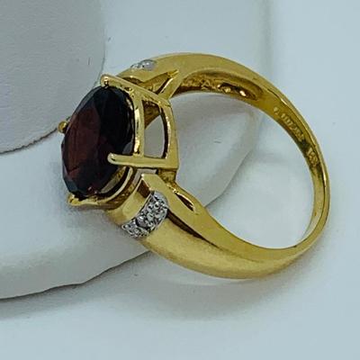 LOT 82: 14K Gold Garnet & Diamond Chip Size 7 Ring - 5 gtw