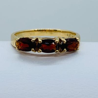 LOT 84: 14K Gold Garnet Pinky Ring - Size 4 - 1.67 gtw