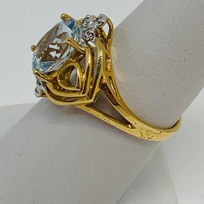 LOT 94: Aquamarine w/ Diamond Chips 14K Gold Size 7 Ring - 3.62 gtw
