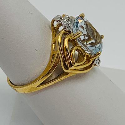 LOT 94: Aquamarine w/ Diamond Chips 14K Gold Size 7 Ring - 3.62 gtw