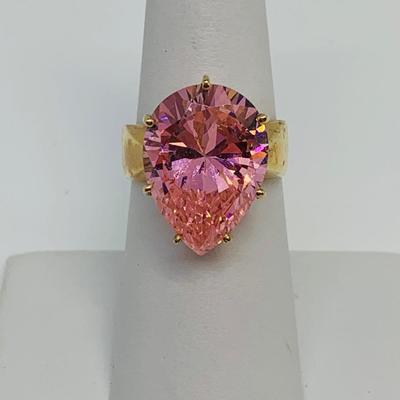 LOT 97: 10K CI Yellow Gold Size 7 Gemstone Ring - 6.7 gtw