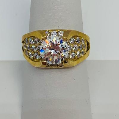 LOT 99: 10K Gold & CZ Size 8 Ring - 6.37 gtw