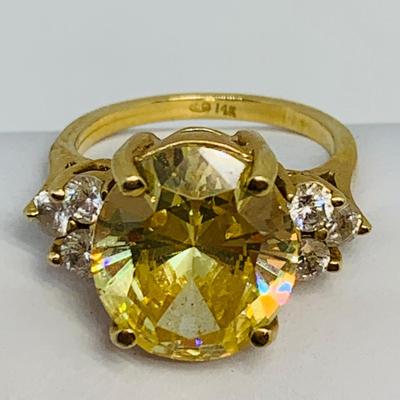 LOT 100: 14K Gold & CZ Size 6 Ring - 7.88 gtw