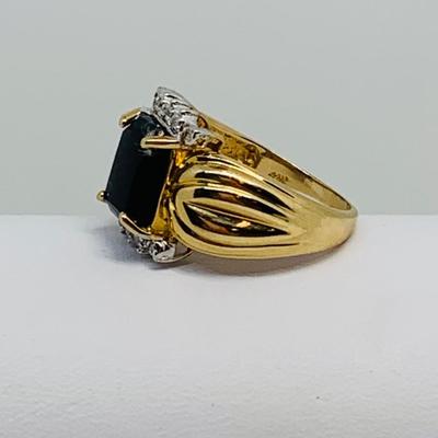 LOT 107: Black Onyx & Diamonds 14K Gold Size 7 Ring - 5 gtw