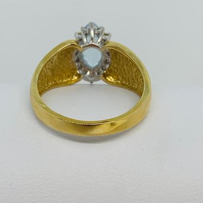 LOT 118: Blue Marquis Cut Topaz 14K Gold Ring - Size 7.5 - 3.58 gtw