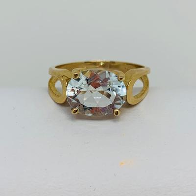 LOT 127: Blue Topaz 14K Gold Size 7 Ring - 3.4 gtw