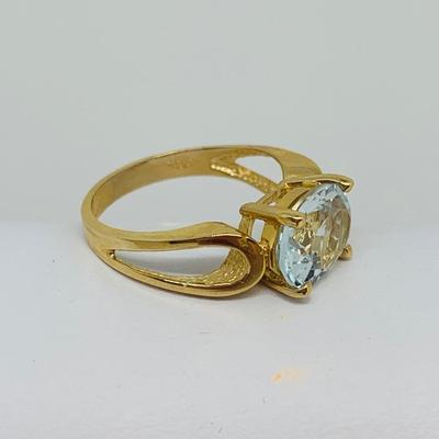 LOT 127: Blue Topaz 14K Gold Size 7 Ring - 3.4 gtw