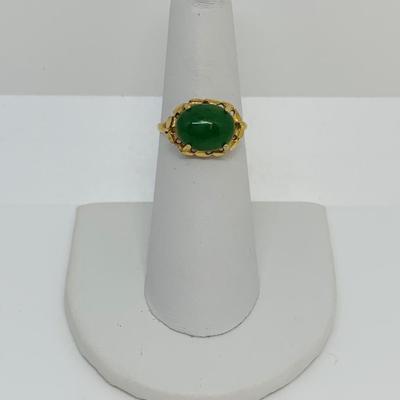 LOT 128: Jade & 14K Gold Ring - Size 6 - 2.42 gtw