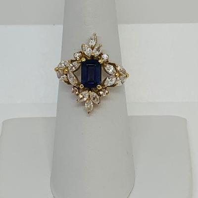 LOT 134: 10K Gold Ring - Tanzanite & CZ - Size 7 - 3.93 gtw