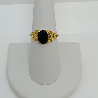 LOT 136: Black Onyx Size 7.5 14K Gold Ring - 2.54 gtw