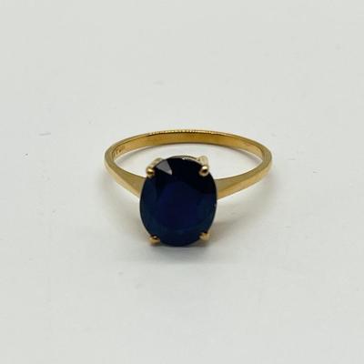 LOT 138: Blue Sapphire 14K Gold Ring - Size 7.5 - 2.31 gtw