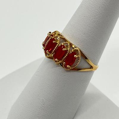 LOT 141: Padparadscha Sapphire 10K Gold Ring - Size 7 - 2.11 gtw