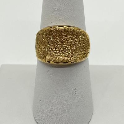 LOT 142: 10K Gold Size 8 Ring - 4.87 gtw