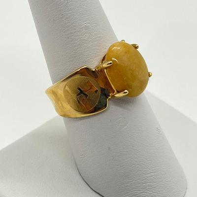 LOT 149: Yellow Jade 10K Gold Size 8 Ring - 5.33 gtw