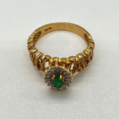 LOT 150: 18K Gold Marquis Cut Emerald Ring w/Diamond Halo - Size 7 - 4.32 gtw