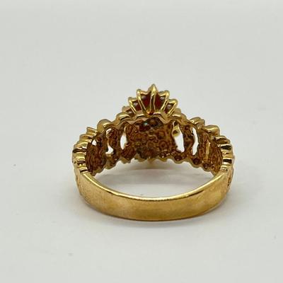 LOT 150: 18K Gold Marquis Cut Emerald Ring w/Diamond Halo - Size 7 - 4.32 gtw