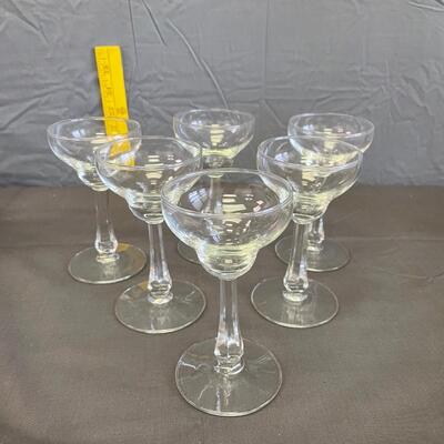 Set of 6 champagne glasses
