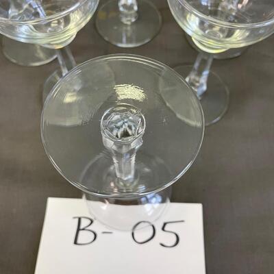 Set of 6 champagne glasses