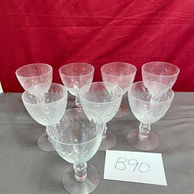 Nobility by Dincan & Miller 8 wine glasses