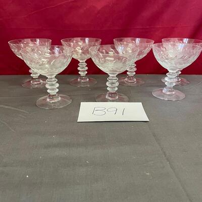 Nobility by Duncan & Miller 7 liquor glasses