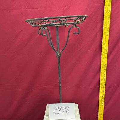 Yard stake plant holder