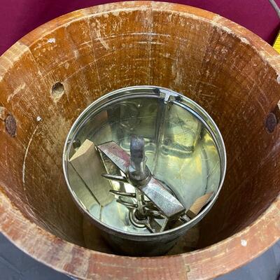 White mountain ice cream freezer