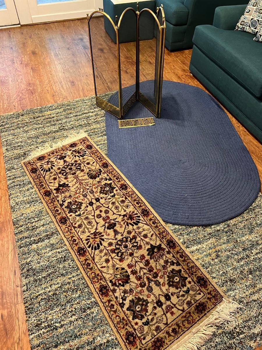 Rug lot