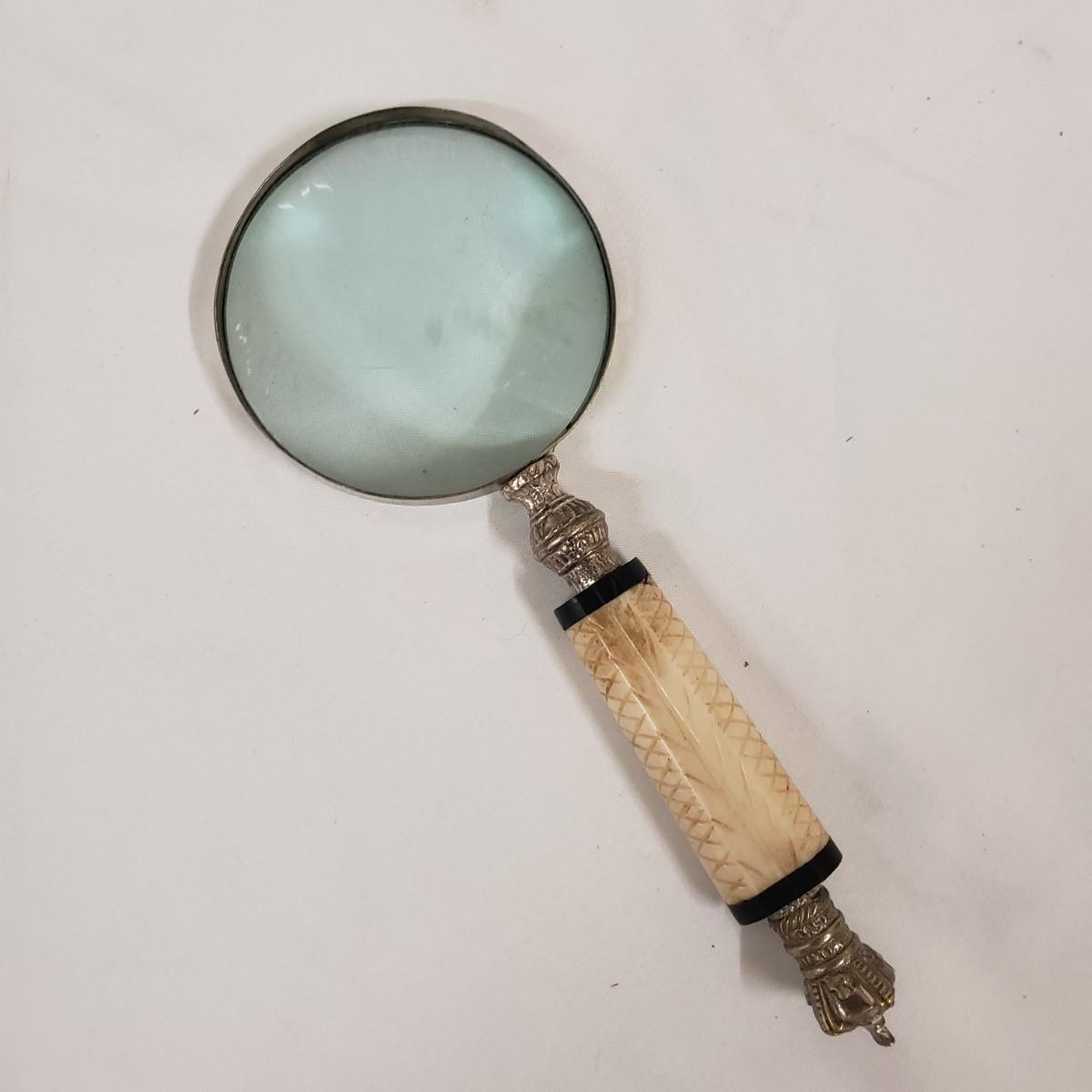 Vintage Magnifying Glass and Postcard Display Book (T DKD