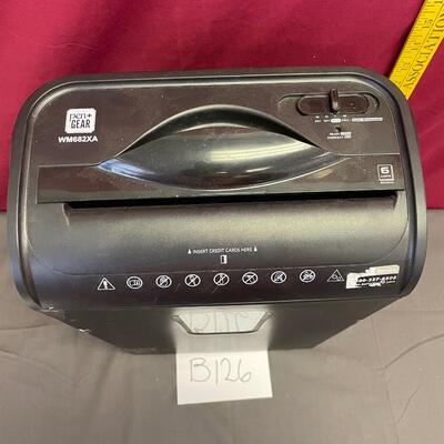 Pen & Gear paper shreader