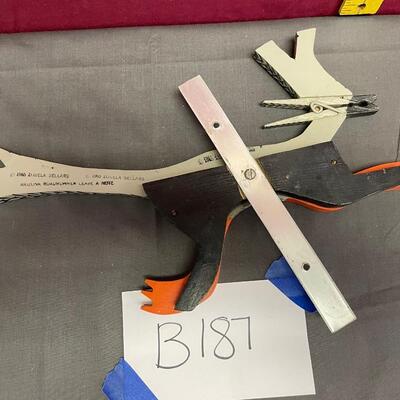 1965 Zubella Sellars Arizona Roadrunner leave a note