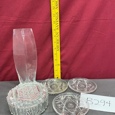 3-starburst coasters, trinket box and vase