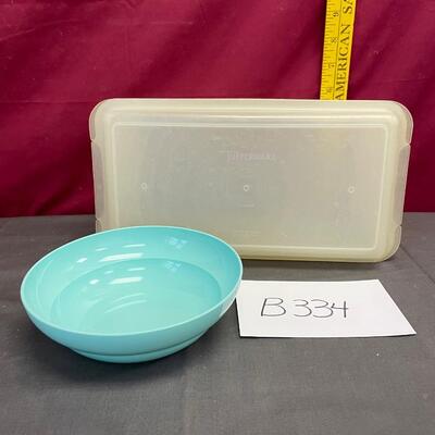 Tupperware container with a small bowl