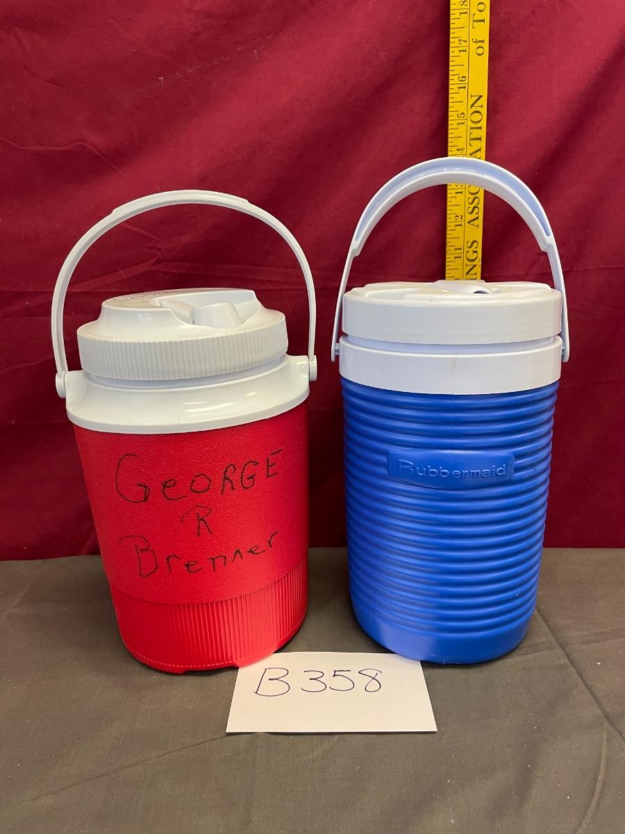 2 Rubbermaid water jugs