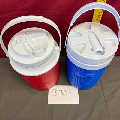 2 Rubbermaid water jugs