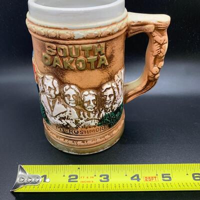 Vintage Mt Rushmore Badlands Corn Palace Ceramic Beer Stein - 5.5â€ high x 4.5â€ wide approx