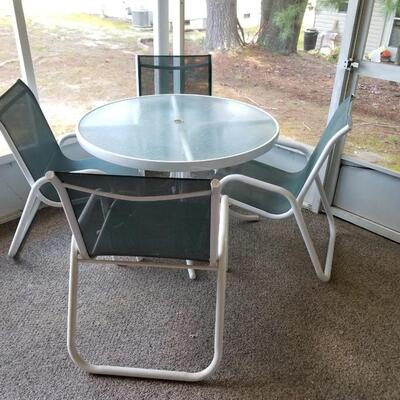 Outdoor Table & Chairs