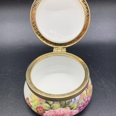 2 Vintage Trinket Pill Boxes English AVONDALE Fine BONE CHINA - 2.5â€ wide x 1â€ high