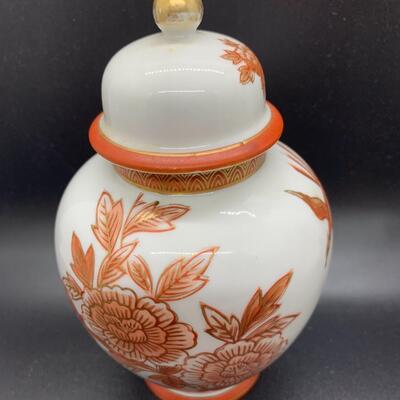 3 Japanese Pieces Jar & 2 Vases - various sizes