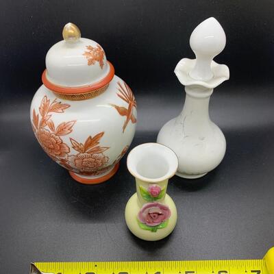 3 Japanese Pieces Jar & 2 Vases - various sizes