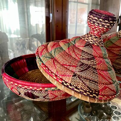 LOT 23   ETHIOPIAN INJERA BREAD BASKET