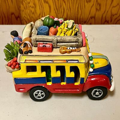 LOT 30  FOLK ART CLAY BUS LOADED W/FRUITS & VEGETABLES MARKET DAY CARTAGENA COLOMBIA