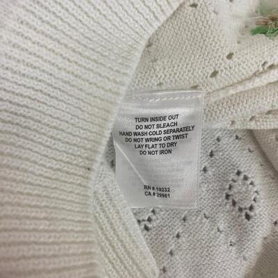ALFRED DUNNER - DETAILED WOMENâ€™S TOP - SIZE MEDIUM
